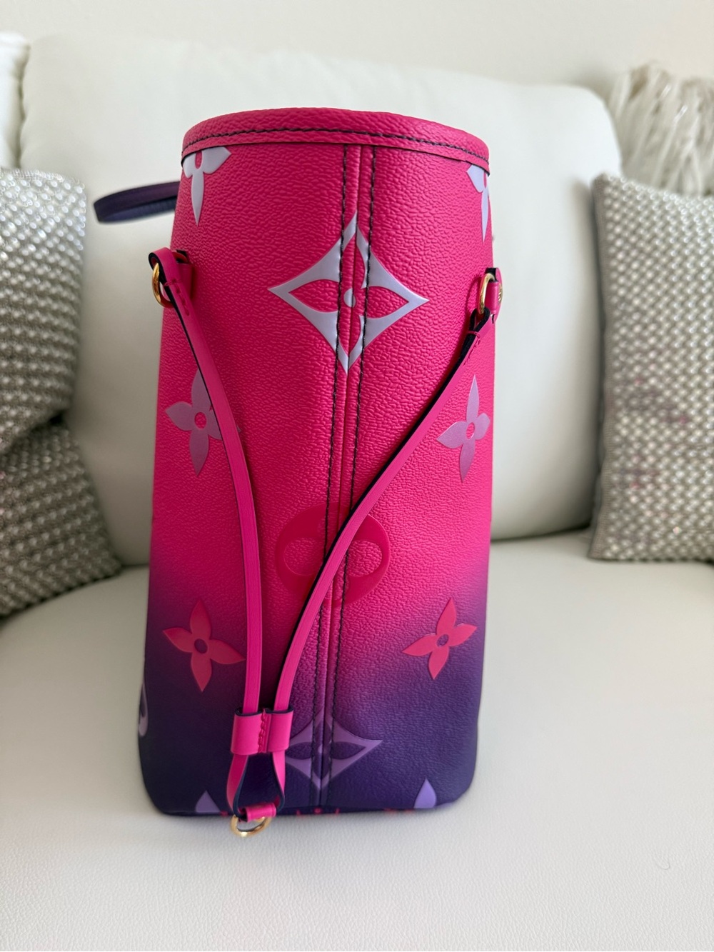 Louis Vuitton Pink and Black Monogram Gradient Tote - Picture 3 of 14